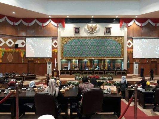 DPRD Riau Gelar Paripurna Penyampaian Laporan Pansus Tentang RPJMD 2019-2024